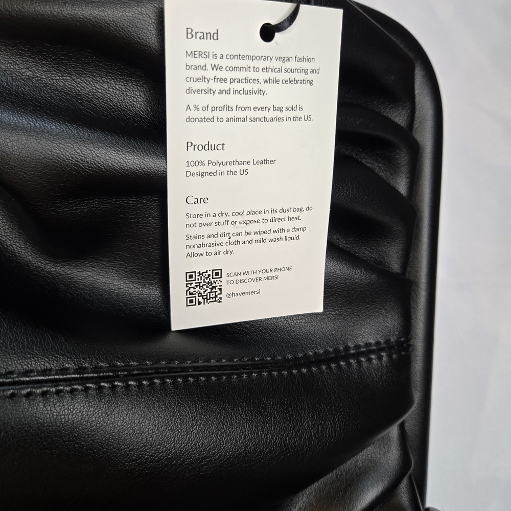 Mersi Black Leather Bag with Coral Lining - Picture 12 of 16